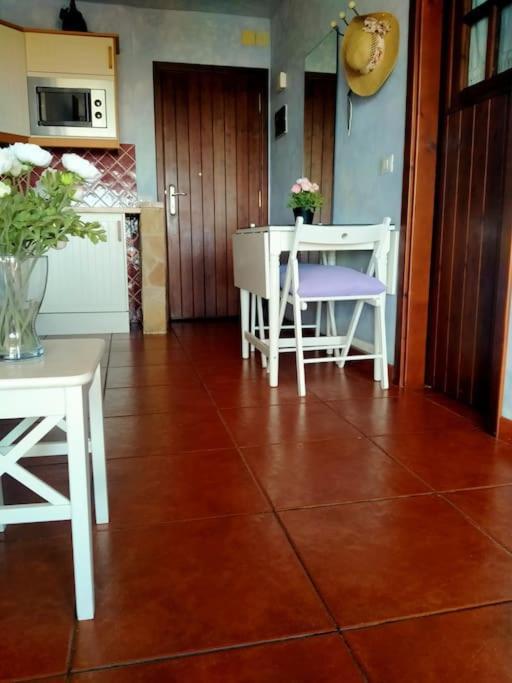 Apartamento Con Vistas Al Mar อาโรนา ภายนอก รูปภาพ
